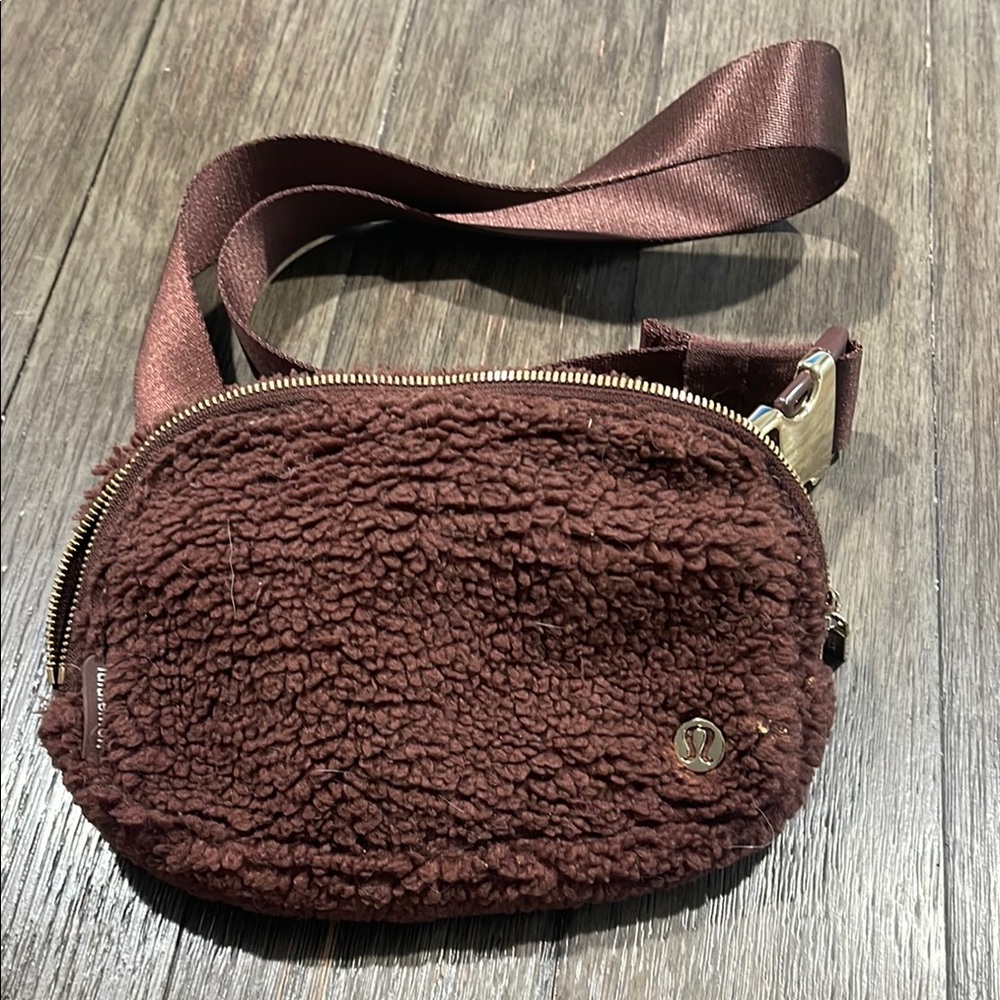 Lululemon Chocolate Sherpa Belt Bag